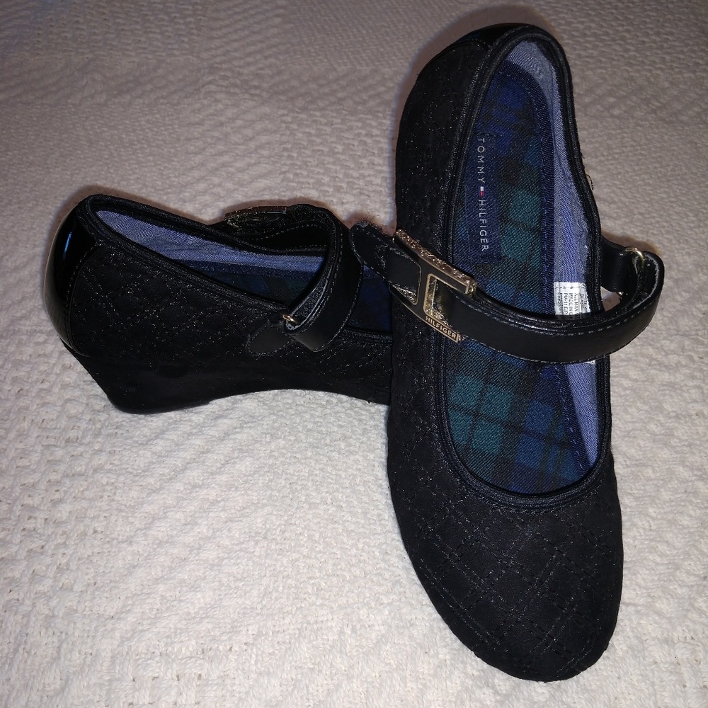 Tommy Hilfiger mary janes style shoes